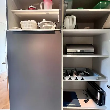 178 Good Location Spacious And Free Parking Included