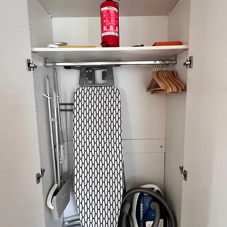 公寓 178 Good Location Spacious And Free Parking Included