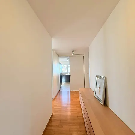 178 Good Location Spacious And Free Parking Included Apartamento *
