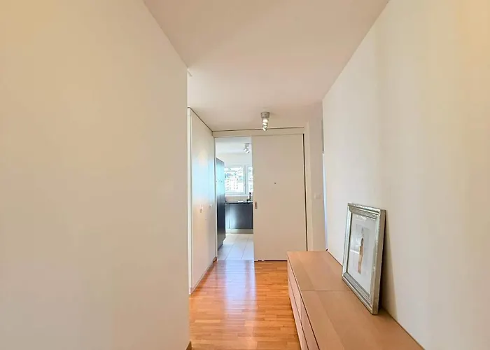 178 Good Location Spacious And Free Parking Included Appartement *